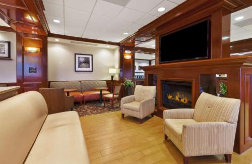 Southgate Hotel | Hampton Inn Detroit/Southgate