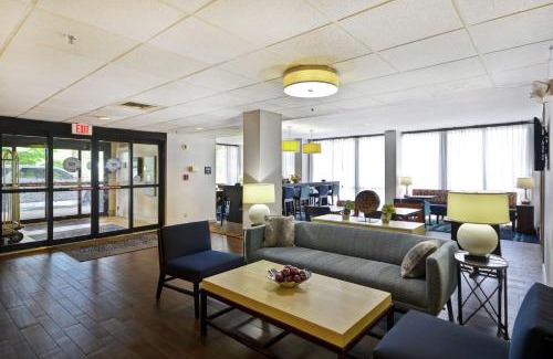 Madison Heights Hotel | Hampton Inn Detroit Madison Heights South Troy