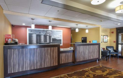 Dry Ridge Hotel | Hampton Inn Dry Ridge