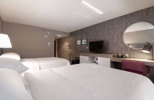 East Windsor Hotel | Hampton Inn East Windsor
