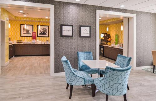 Emporia Hotel | Hampton Inn Emporia, KS