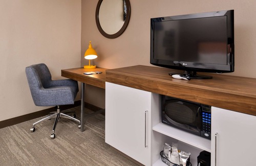 Emporia Hotel | Hampton Inn Emporia