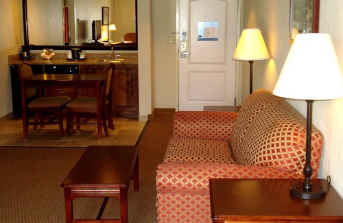 Emporia Hotel | Hampton Inn Emporia