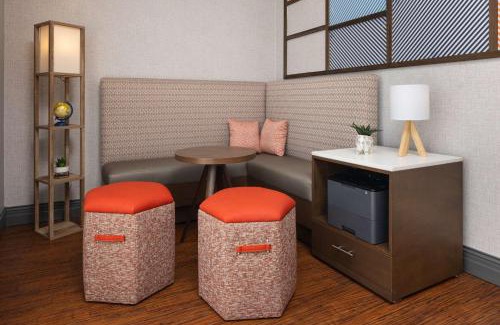 Fairmont Hotel | Hampton Inn Fairmont