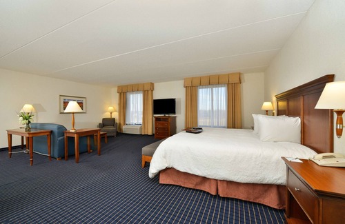 Farmville Hotel | Hampton Inn Farmville, VA