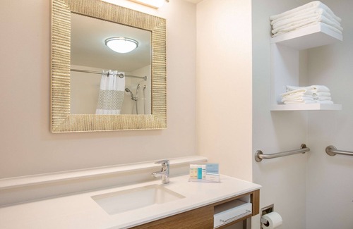 Fishkill Hotel | Hampton Inn Fishkill