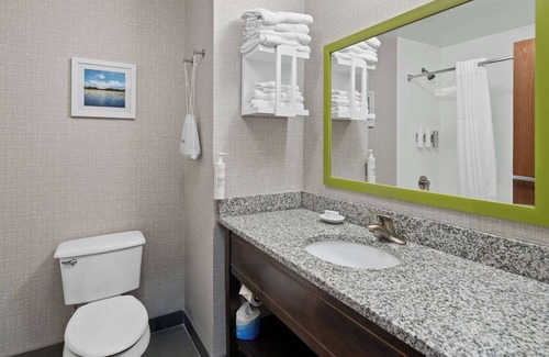 Franklin Hotel | Hampton Inn Franklin/Milford