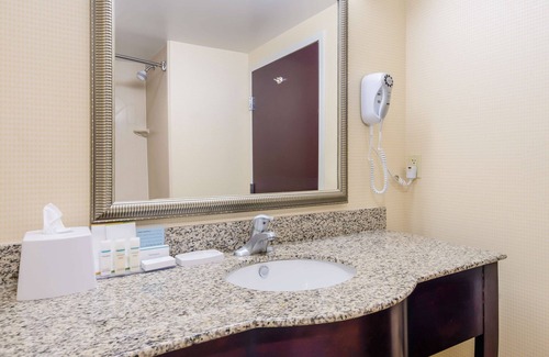 Galax Hotel | Hampton Inn Galax