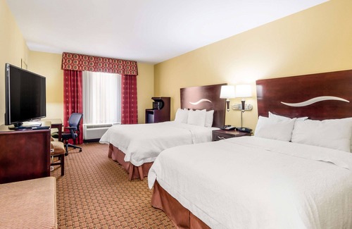 Galax Hotel | Hampton Inn Galax