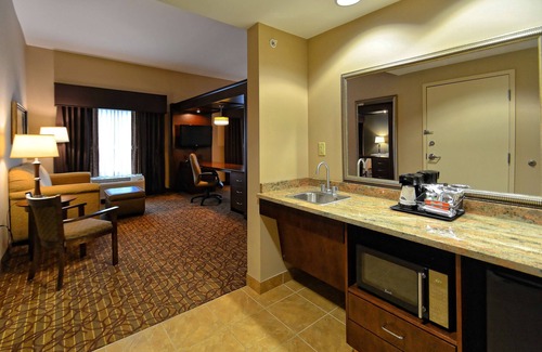 Geneseo Hotel | Hampton Inn Geneseo