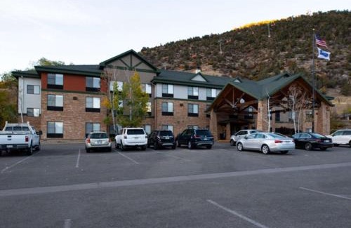 Glenwood Springs Hotel | Hampton Inn Glenwood Springs