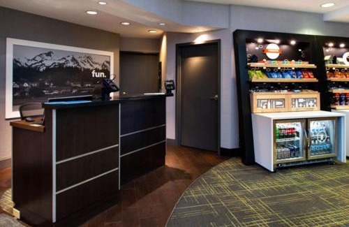 Glenwood Springs Hotel | Hampton Inn Glenwood Springs