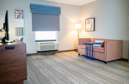 Gonzales Hotel | Hampton Inn Gonzales