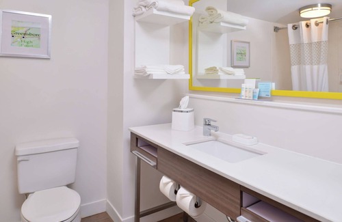 McLeansville Hotel | Hampton Inn Greensboro-East