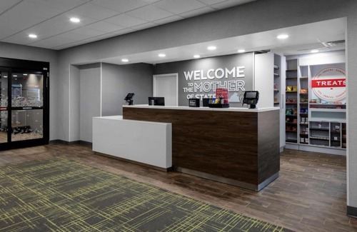 Callands-Gretna Hotel | Hampton Inn Gretna - Smith Mountain Lake
