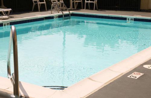 Henderson Hotel | Hampton Inn Henderson