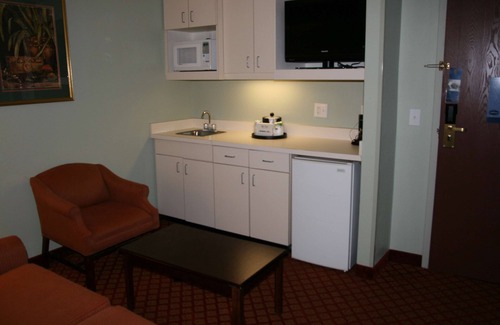 Hillsville Hotel | Hampton Inn Hillsville