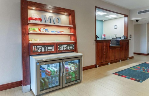 Jefferson City Hotel | Hampton Inn Jefferson City at Capital Mall