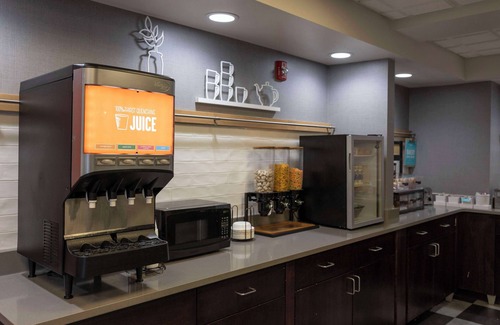 Kent Hotel | Hampton Inn Kent/Akron Area