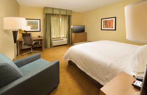 Lake Charles Hotel | Hampton Inn Lake Charles