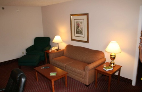Laurinburg Hotel | Hampton Inn Laurinburg