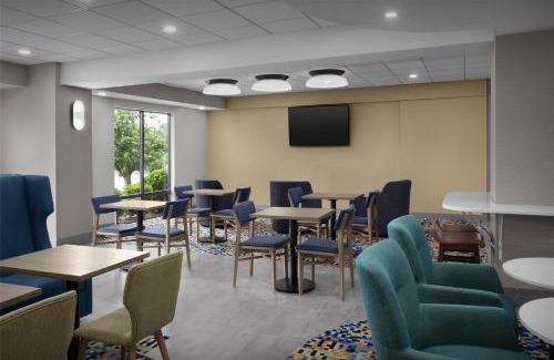 Lenoir City Hotel | Hampton Inn Lenoir City