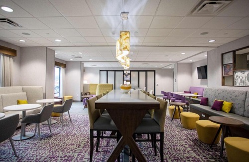 Parkers Crossroads Hotel | Hampton Inn Lexington, Tn