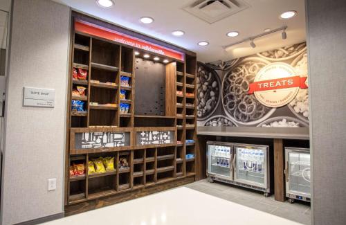Parkers Crossroads Hotel | Hampton Inn Lexington, Tn