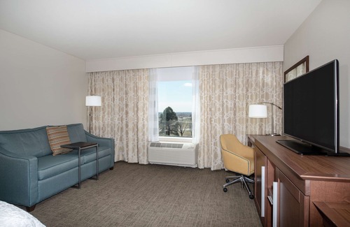 Highlands Hotel | Hampton Inn Lincoln Airport