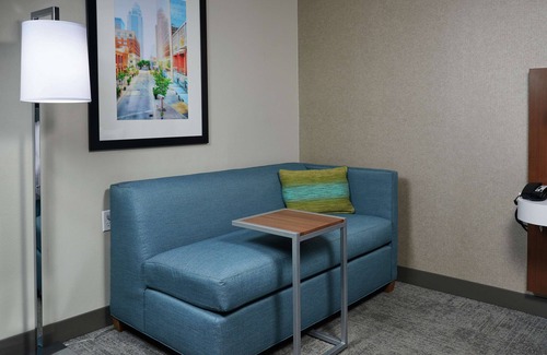 Hillview Hotel | Hampton Inn Louisville I-65 @ Brooks Rd.