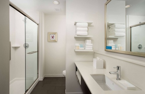 Lyndon Hotel | Hampton Inn Louisville East/Hurstbourne