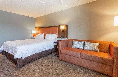 Madison Hotel | Hampton Inn Madison East Towne Mall Area
