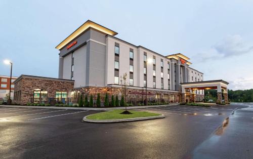 Madison Hotel | Hampton Inn Madison, OH