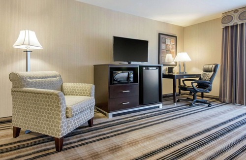 Meadville Hotel | Hampton Inn Meadville