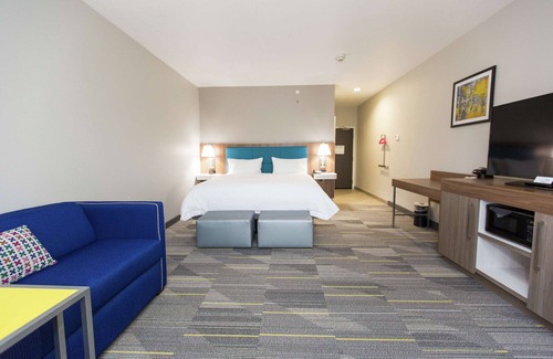 Mustang Hotel | Hampton Inn Mustang
