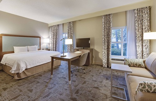 Myrtle Beach Hotel | Hampton Inn Myrtle Beach Broadway at the Beach