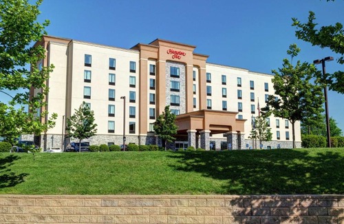 Neptune City Hotel | Hampton Inn Neptune