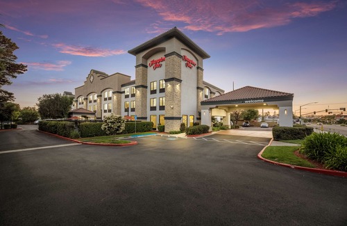 Hayward Hotel | Hampton Inn Oakland-Hayward