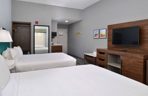 Port Lagoon Hotel | Hampton Inn Panama City Beach