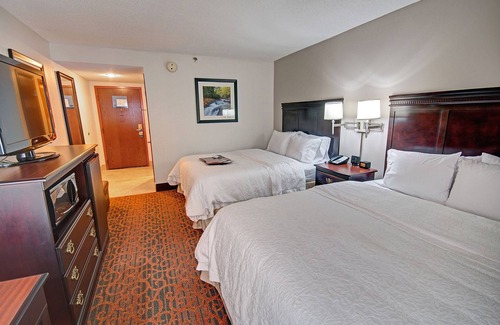 Mineralwells Hotel | Hampton Inn Parkersburg-Mineral Wells