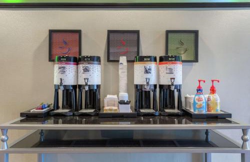 South Richmond Hotel | Hampton Inn Richmond - South