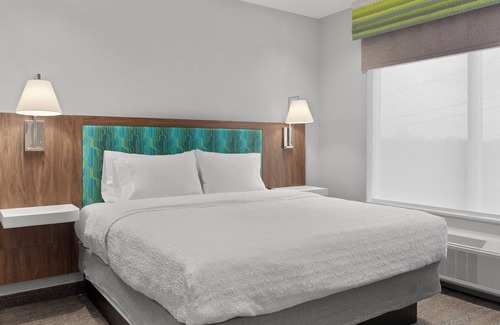 Saline Hotel | Hampton Inn Saline