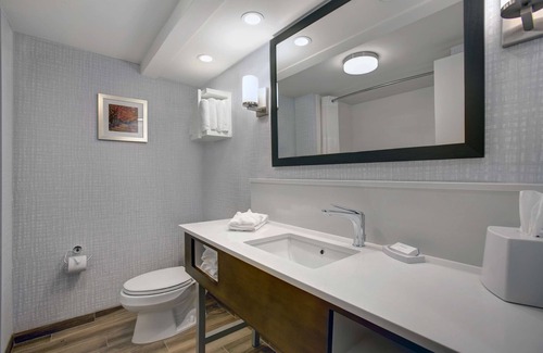 South Salisbury Hotel | Hampton Inn Salisbury