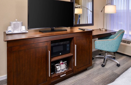 SeaTac Hotel | Hampton Inn Seattle-Airport