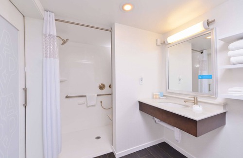 SeaTac Hotel | Hampton Inn Seattle-Airport