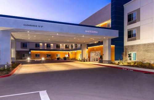 Selma Hotel | Hampton Inn Selma, Ca