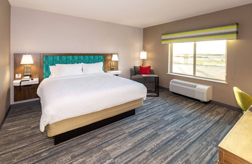 Selma Hotel | Hampton Inn Selma, Ca