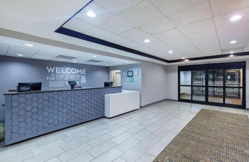 Selma Hotel | Hampton Inn Selma