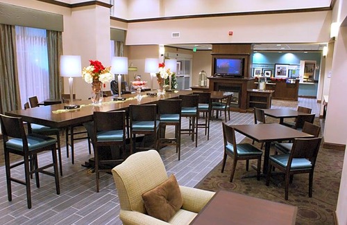 Fairfield Hotel | Hampton Inn & Suites Suisun City Waterfront