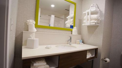 St. Clairsville Hotel | Hampton Inn & Suites St Clairsville, Oh
